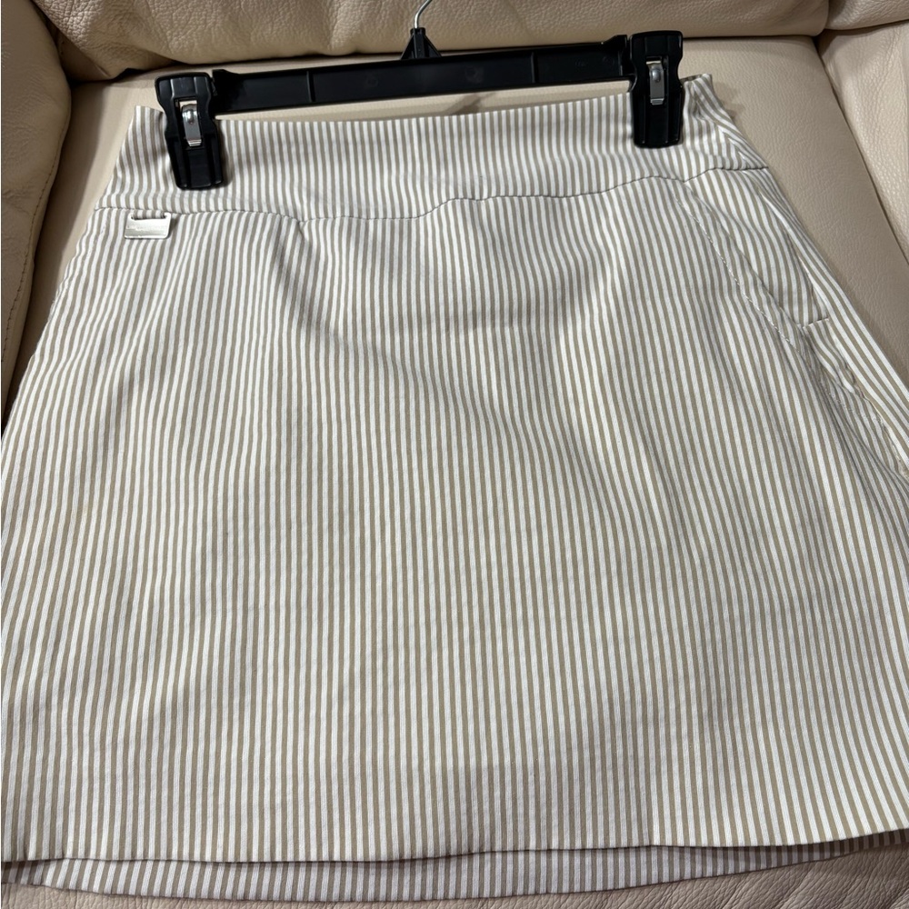 LISETTE White Mini A-Line Skirt with Ribbed Design for Casual Wear